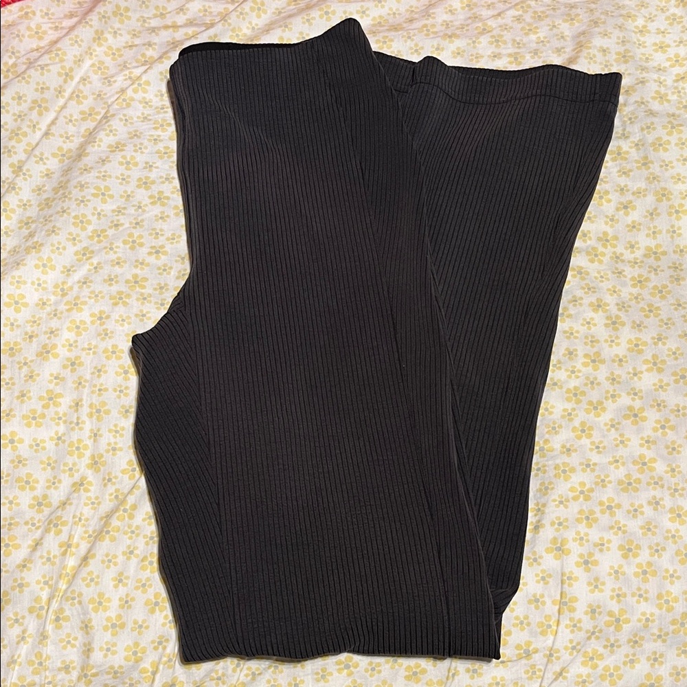 Lululemon Athletica Charcoal Softstreme Ribbed Pants